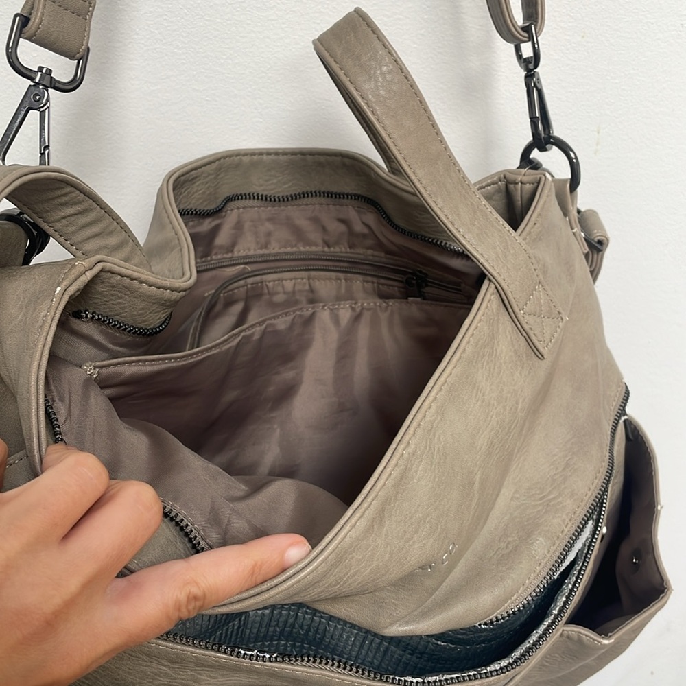 The Honest Company Green Shoulder Bag with Soft Leather  diaper bag - Picture 5 of 6